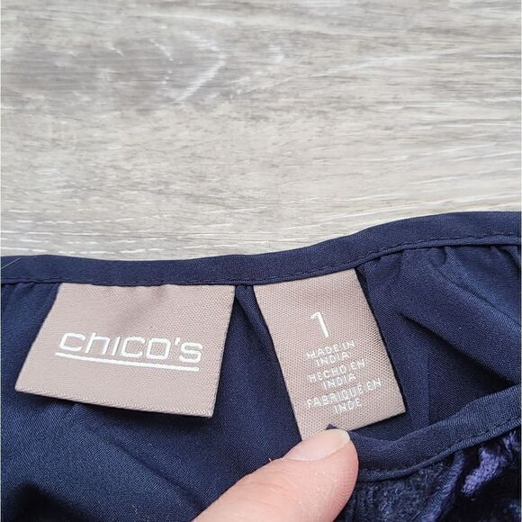 Chico’s blouse size 1 with velvet details on it dk blue - Picture 4 of 10